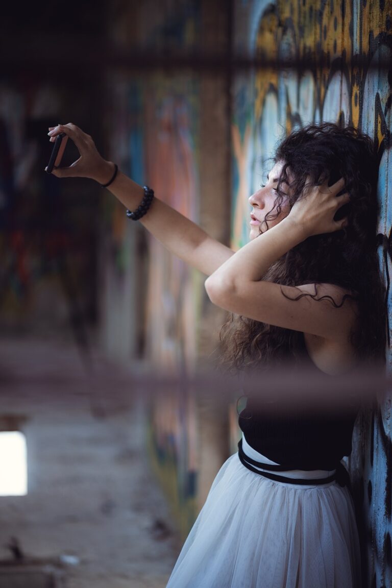 Boho-chic look with Women's Vintage Clothing