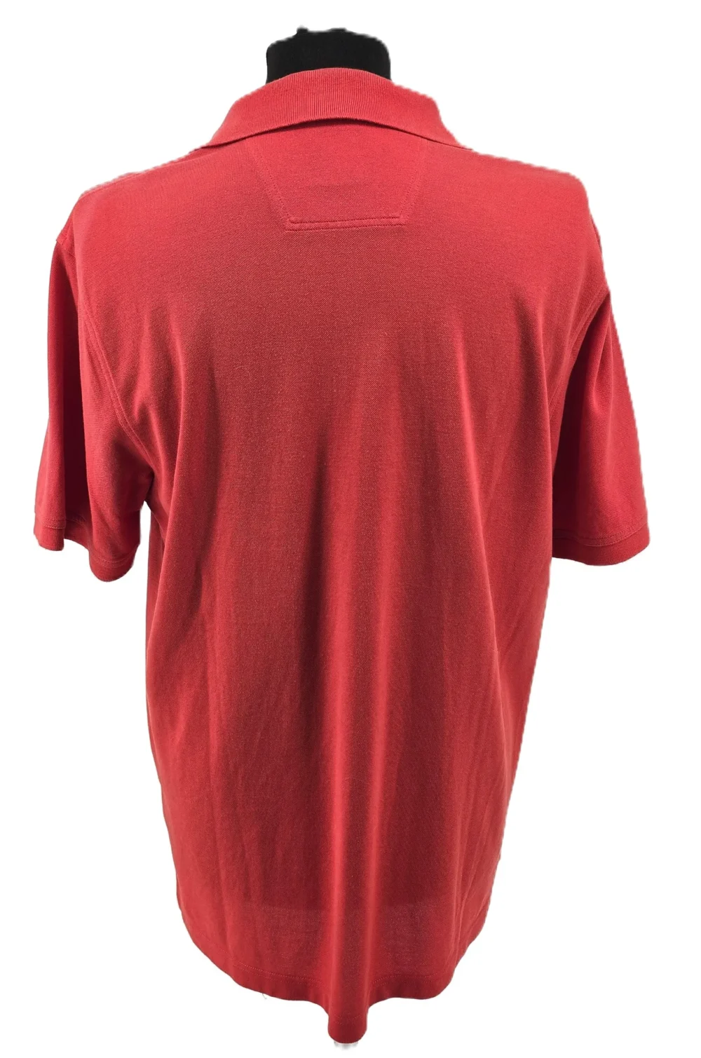 Rückansicht eines roten Vintage Polo T-Shirts von Pierre Cardin