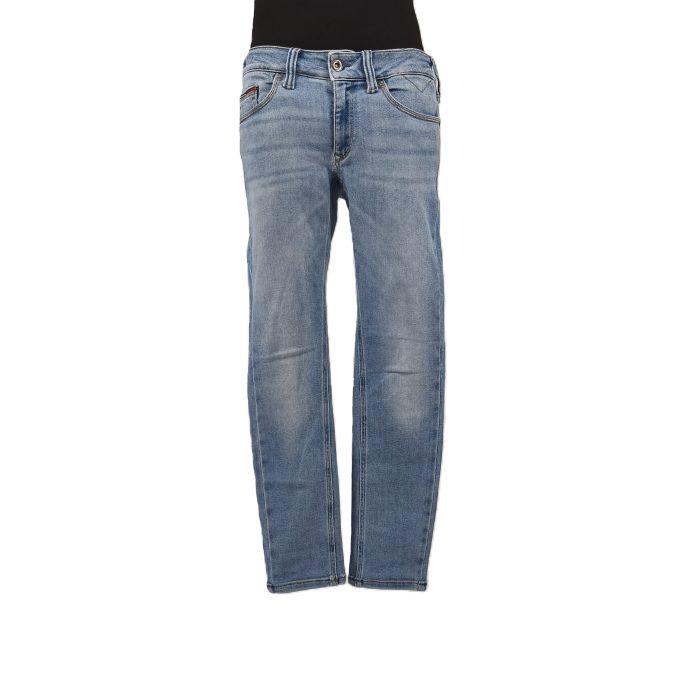 13-scaled-1.jpg Vorderansicht der hellblauen Tommy Hilfiger Vintage Jeans im geraden Schnitt.