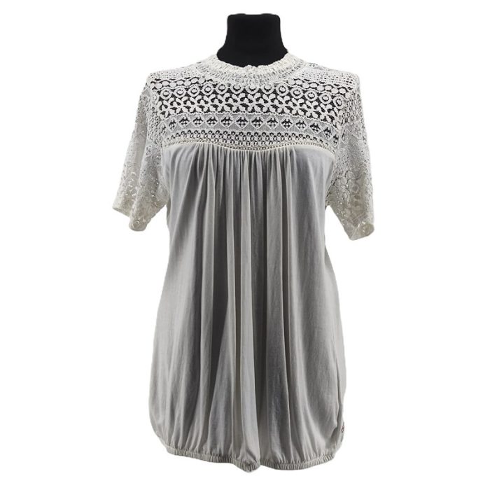 Beigefarbene Vintage Spitzenbluse HangOwear mit lockerer Silhouette