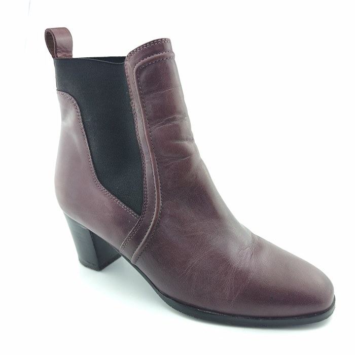 Belmondo Vintage Chelsea Boots in tiefem Burgunderrot in der Seitenansicht