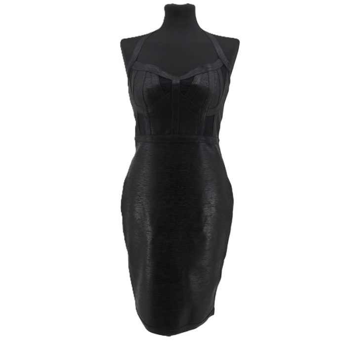 25_25_11zon_25_11zon.jpeg Schwarzes Bella Barnett Vintage Bodycon Kleid mit strukturierter Silhouette