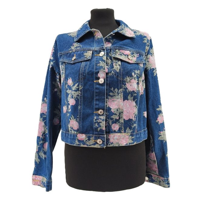 Florale Vintage mode Denim-Jacke für Damen in Größe S, Frontansicht auf weißem Hintergrund